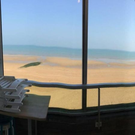 Appartement T2 avec vue sur mer directe ! Courseulles-sur-Mer Extérieur photo
